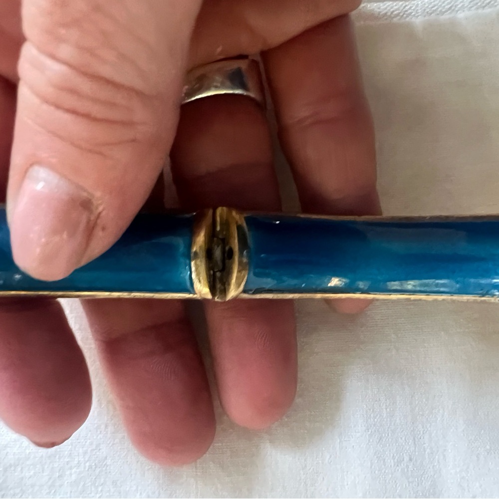 Vintage Elegant Floral Cliosinne’ Bangle Bracelet - Picture 5 of 5